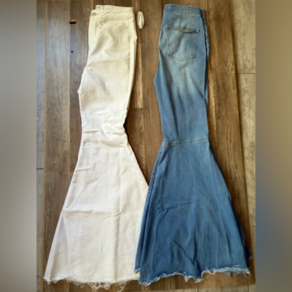 Free People Denim - Free People flare, bottom jeans Bundle White and Jeans Size Womens 28